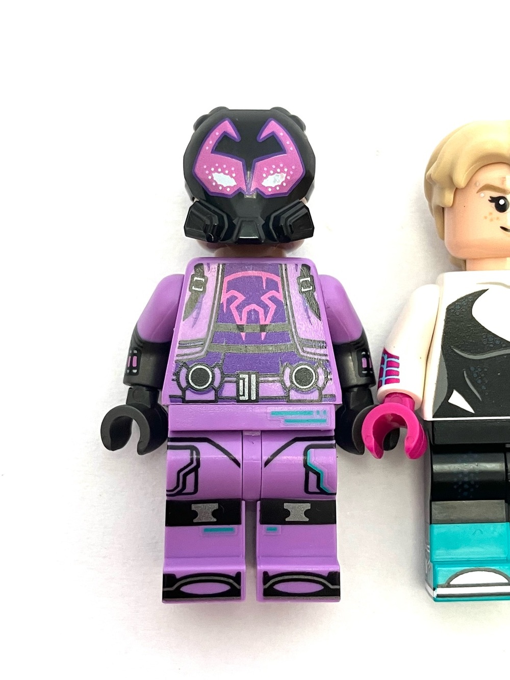 Lego Spiderman Across The Spider-Verse Gwen & Miles Morales Mini Figures Read - Picture 4 of 9